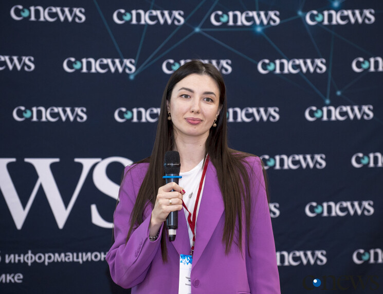 Марина Черномазова, руководитель отдела по работе с ключевыми клиентами «Бизнес-Азимут»:  Открытый код несет с собой риски, и надо уметь им противостоять