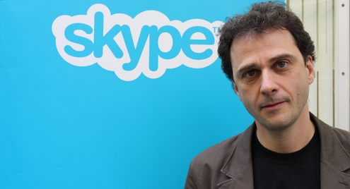 Энрико Нозеда связывает уверенное положение компании с переходом бизнес-пользователей на Skype для сокращения затрат на связь.