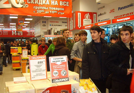 НАУЭТ: Многие магазины, прикрепленные к крупным розничным сетям, перешагнули за прошедшие полгода планку в 1 млрд руб.