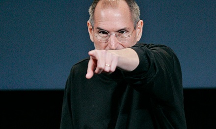 Стив  Джобс не позволит iPhone проиграть конкуренцию Google