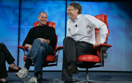 Компания Стива Джобса опередила по стоимости корпорацию Билла Гейтса