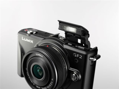 Panasonic официально представила фотокамеру Limux DMC-GF2=