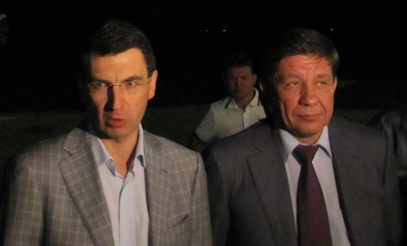 Игорь Щеголев и Владимир Поповкин лично присутствовали на ночном запуске спутника