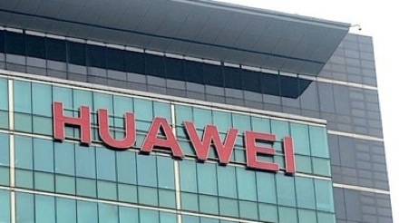 Huawei решил не бороться с властями США, а просто уйти