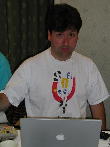 Сооснователь проекта FreeBSD Джордан Хаббард, долгое время работавший в Apple директором по технологиям Unix, уволился из компании 