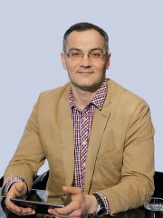 Юрий Овчаренко