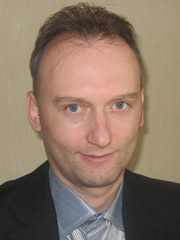 Максим Попов