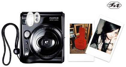 Fujifilm показала миниатюрную пленочную фотокамеру
