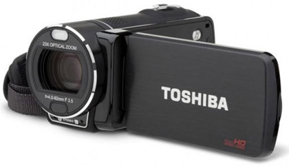 Toshiba представила три новых имиджевых видеокамеры линейки Camileo