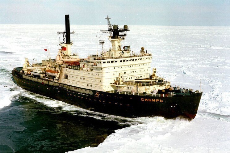 «Сиби́рь» — советский атомный ледокол типа «Арктика» Построен на Балтийском заводе имени Серго Орджоникидзе в Ленинграде по проекту 10520.

Принят в эксплуатацию 28 декабря 1977 года.
