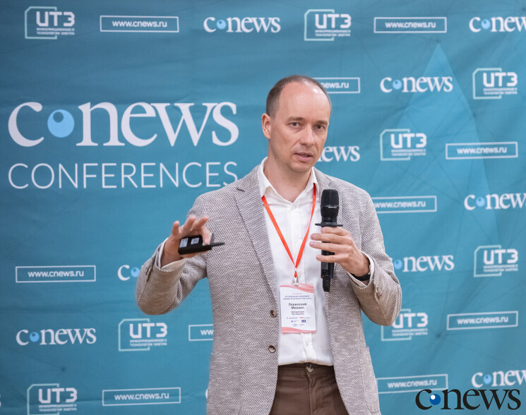 Михаил Левинский, старший менеджер по продукту «Лаборатории Касперского»: Работать с облачными решениями можно с любого устройства. Оптимальным вариантом для офисных сотрудников является тонкий клиент