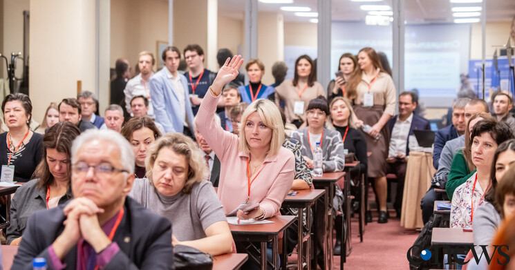 Как обучить нейросеть тому, что надо именно твоей компании, обсудили участники организованной CNews Conferences конференции «Современные контакт-центры 2025»