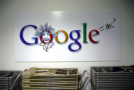 Покупка AdMob станет третьей по величине сделкой в истории Google – после приобретения DoubleClick за $3,1 млрд в 2008 г. и YouTube за $1,65 млрд в 2006 г.