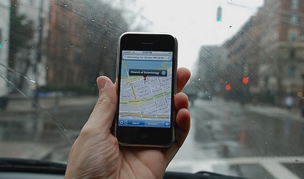 Есть предположение, что Apple собирается создать свою альтернативу Google Maps