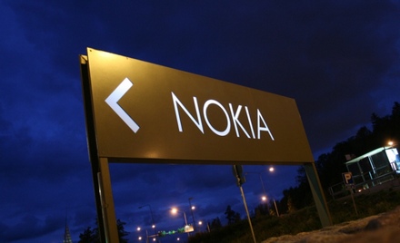 Nokia фокусируется на сенсорных и клавиатурных устройствах, услугах