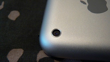 Apple планирует вновь улучшить камеру в iPhone