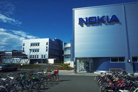 Nokia предъявлено обвинение акционерами в США
