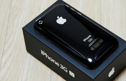 Новый iPhone продается в России в соответствии с ожиданиями