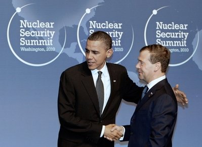 Дмитрий Медведев и Барак Обама, возможно, будут общаться напрямую через SMS