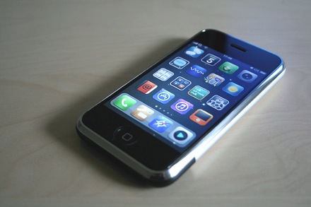 Джейлбрейк iPhone стал доступен каждому пользователю