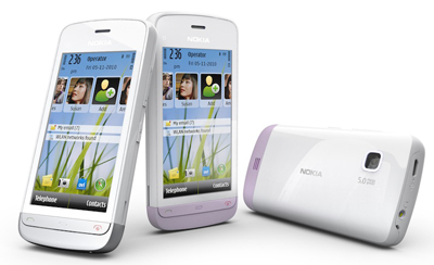 Nokia представила смартфон C5-03 среднего класса=
