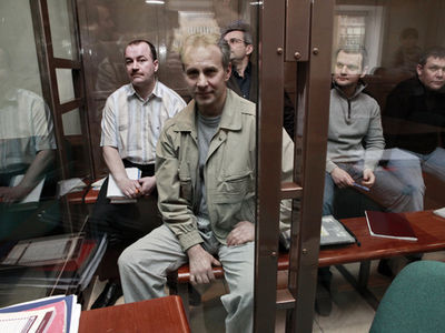 Экс-сотрудники Евросети, обвиняемые в похищении человека, были освобождены из зала суда