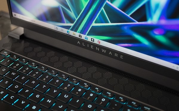 Купить Игровой Ноутбук Dell Alienware 15 4k